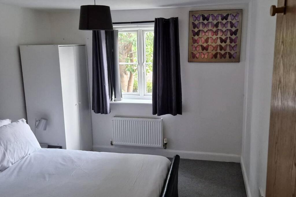 Greenhithe Cosy Apartment, Netflix And Sport Channels Zewnętrze zdjęcie